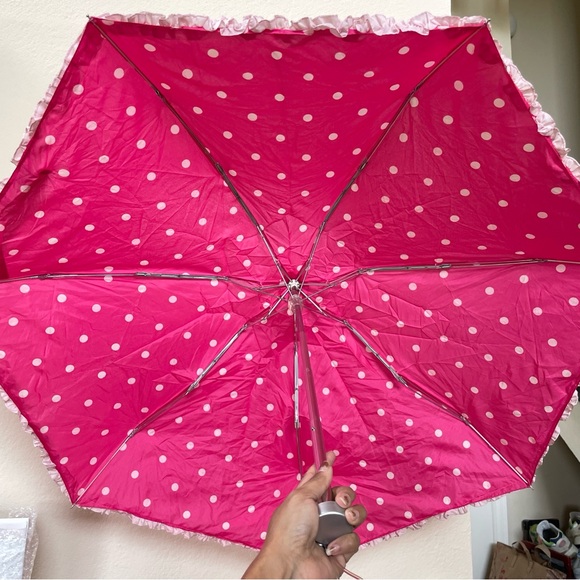 ☂️ ☀️ Vintage Pink Ruffle Trim Polka Dot Compact Umbrella - Picture 2 of 9